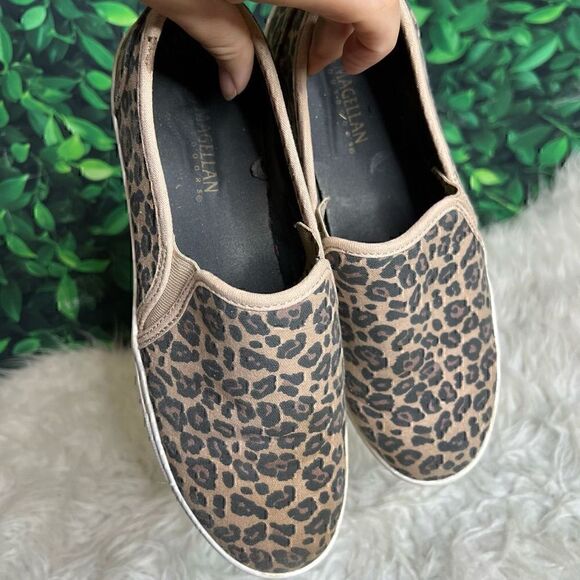 Magellan Leopard Animal Print Slip On Loafers 9 - Picture 6 of 16